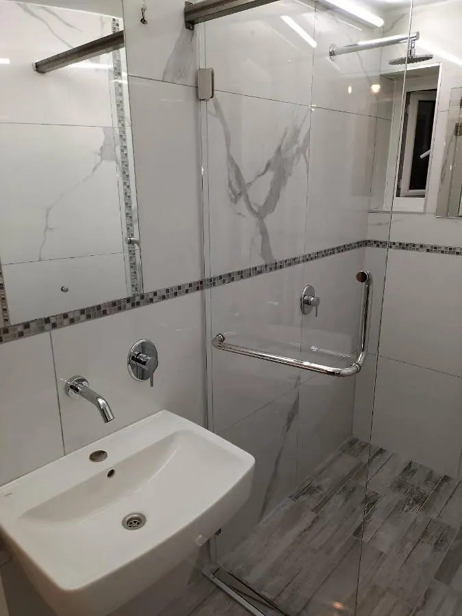 Promenade Apartment With Sea View Thessaloníki Grekland