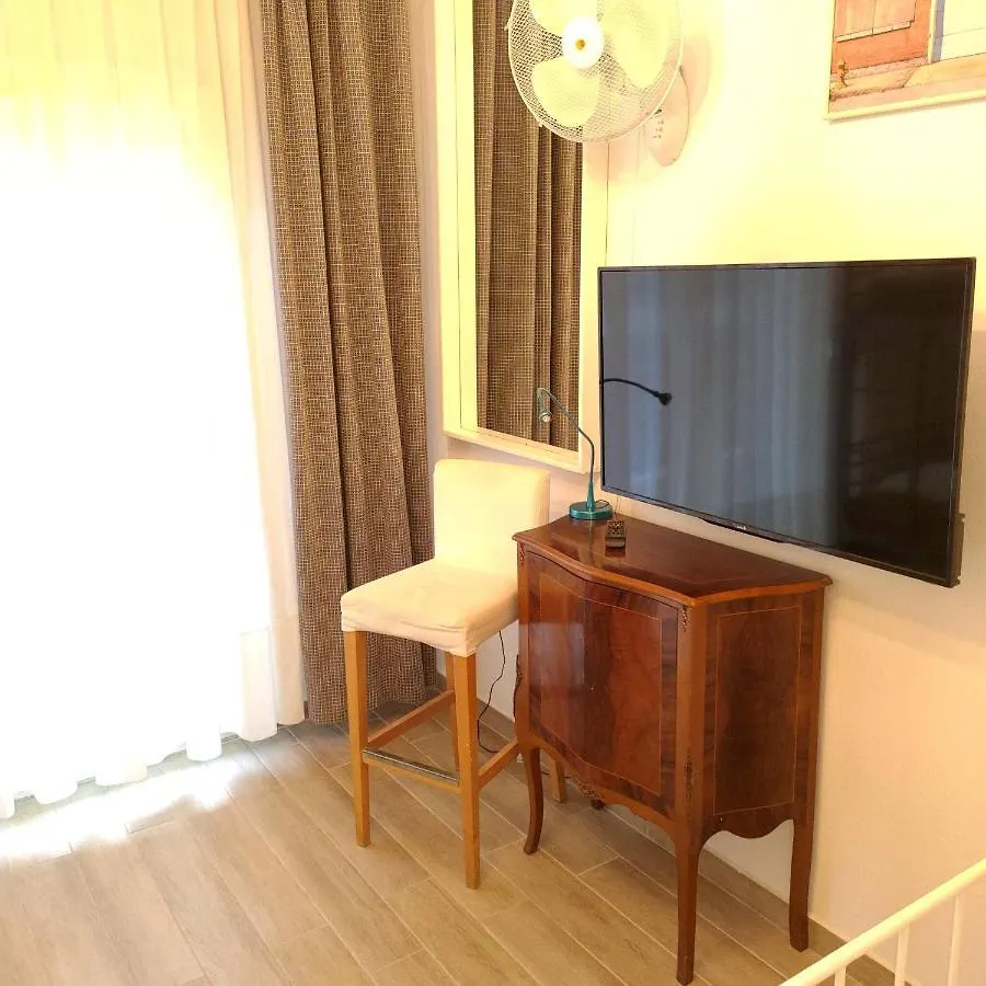 Promenade Apartment With Sea View Thessaloniki
