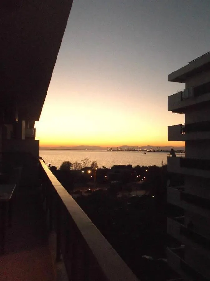 Promenade Apartment With Sea View Thessaloniki